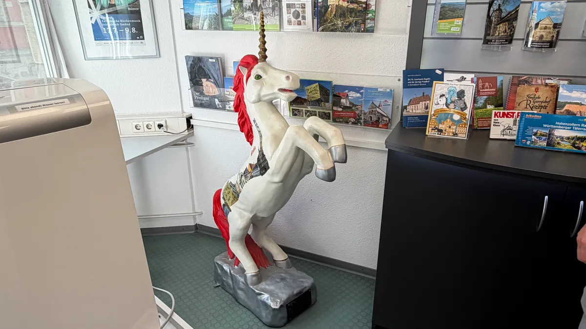 Hier das Einhorn in der Touristeninformation. Impressionen aus der Einhornstadt Schwäbisch Gmünd.